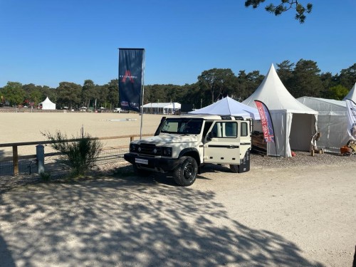 Inéos Grenadier Du 14 au 15 mai 2023 Land Service présente le Grenadier à Vénerie et  Nature en fête