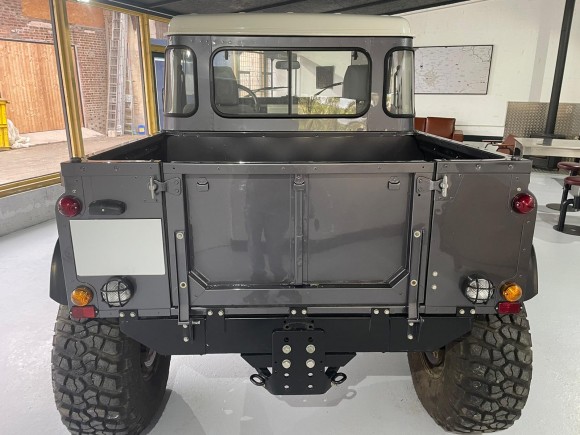 LAND ROVER DEFENDER Defender Pick-Up 2,8L International