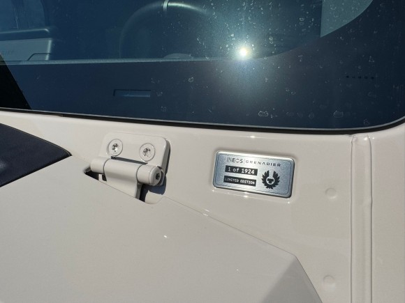 INEOS GRENADIER GRENADIER 3.0L 6 Cylindres Essence BVA