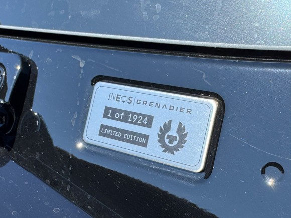 INEOS GRENADIER GRENADIER 3.0L 6 Cylindres Essence BVA