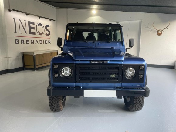 LAND ROVER DEFENDER 110 V8 ESSENCE